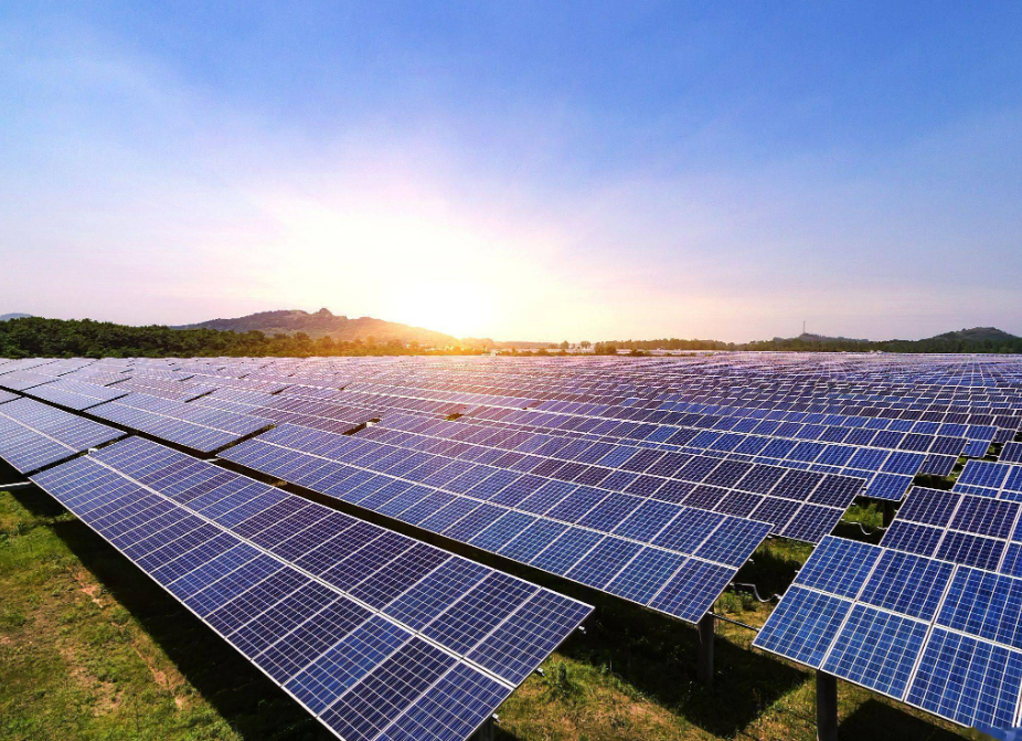 中国光伏行业协会：国内市场仍具韧性，全年装机预测维持180-240GW
